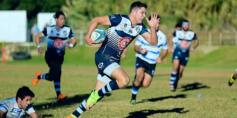 Image de couverture avec des personnes pratiquant du sport Rugby